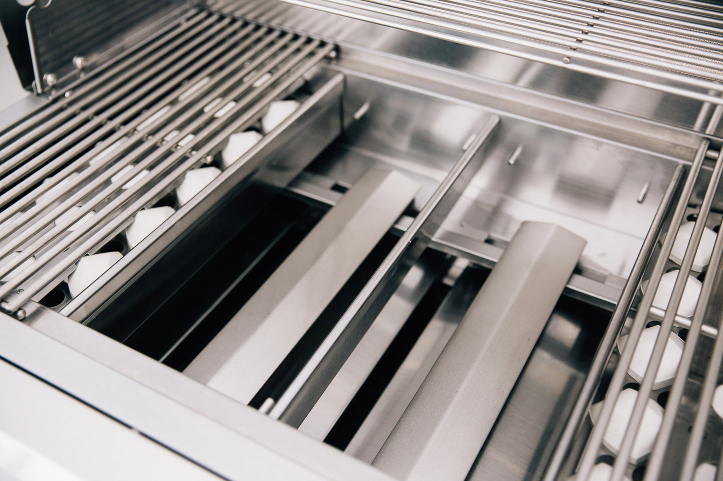 Sizzler Pro 40" Built-in Grill