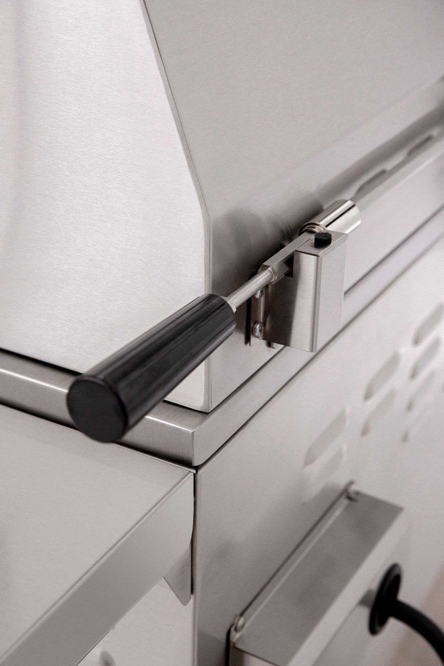Alturi 42" Built-in Grill