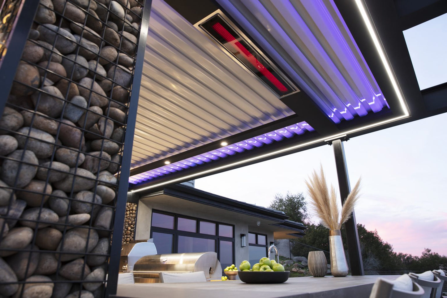 Bromic Heating Platinum Smart-Heat 53" 4500 Watt 208V Black Electric Patio Heater