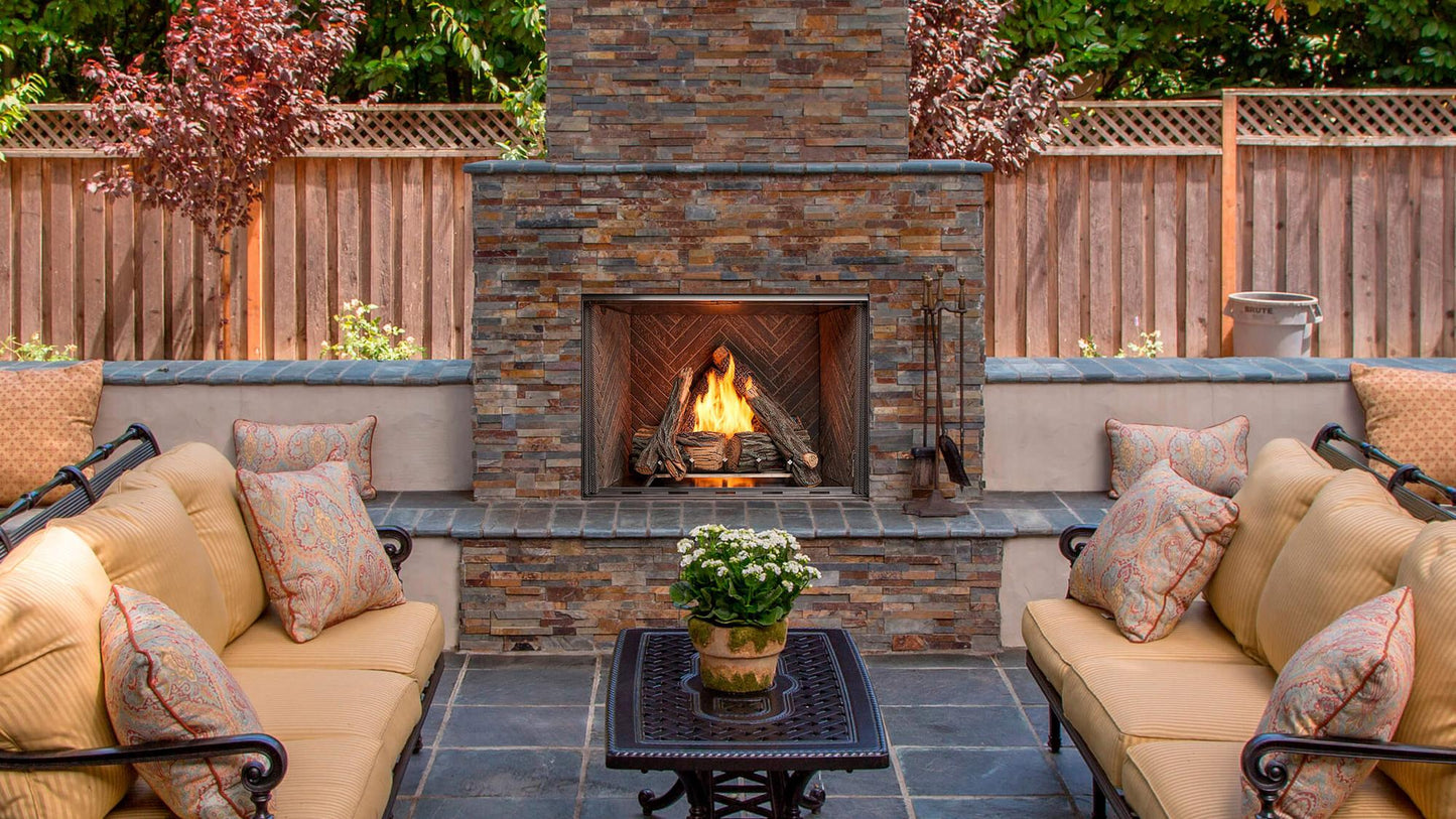 Heatilator Courtyard 42" Traditional Outdoor Natural Gas Fireplace With IntelliFire Ignition System
