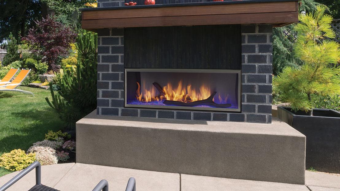 Heatilator Lanai 60" Linear Contemporary Outdoor Natural Gas Fireplace With IntelliFire Ignition System
