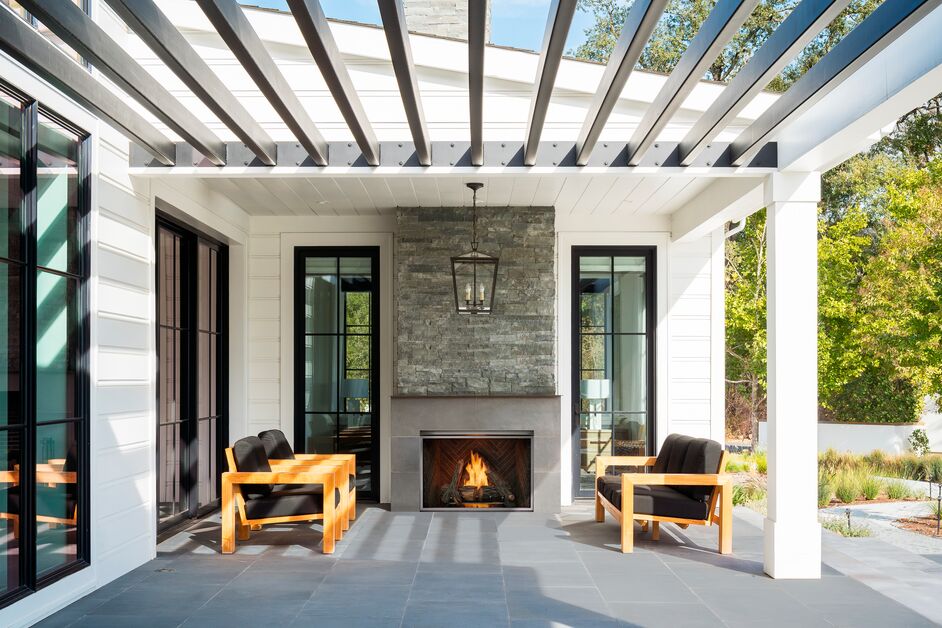 Majestic Courtyard 42" Traditional Outdoor Vent Free Natural Gas Fireplace With Traditional Stacked Concrete Refractory and IntelliFire Ignition System