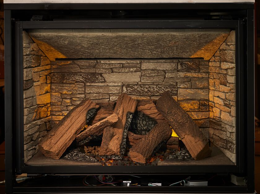 Majestic Meridian Platinum 42" Traditional Top/Rear Direct Vent Propane Gas Fireplace With IntelliFire Touch ignition System