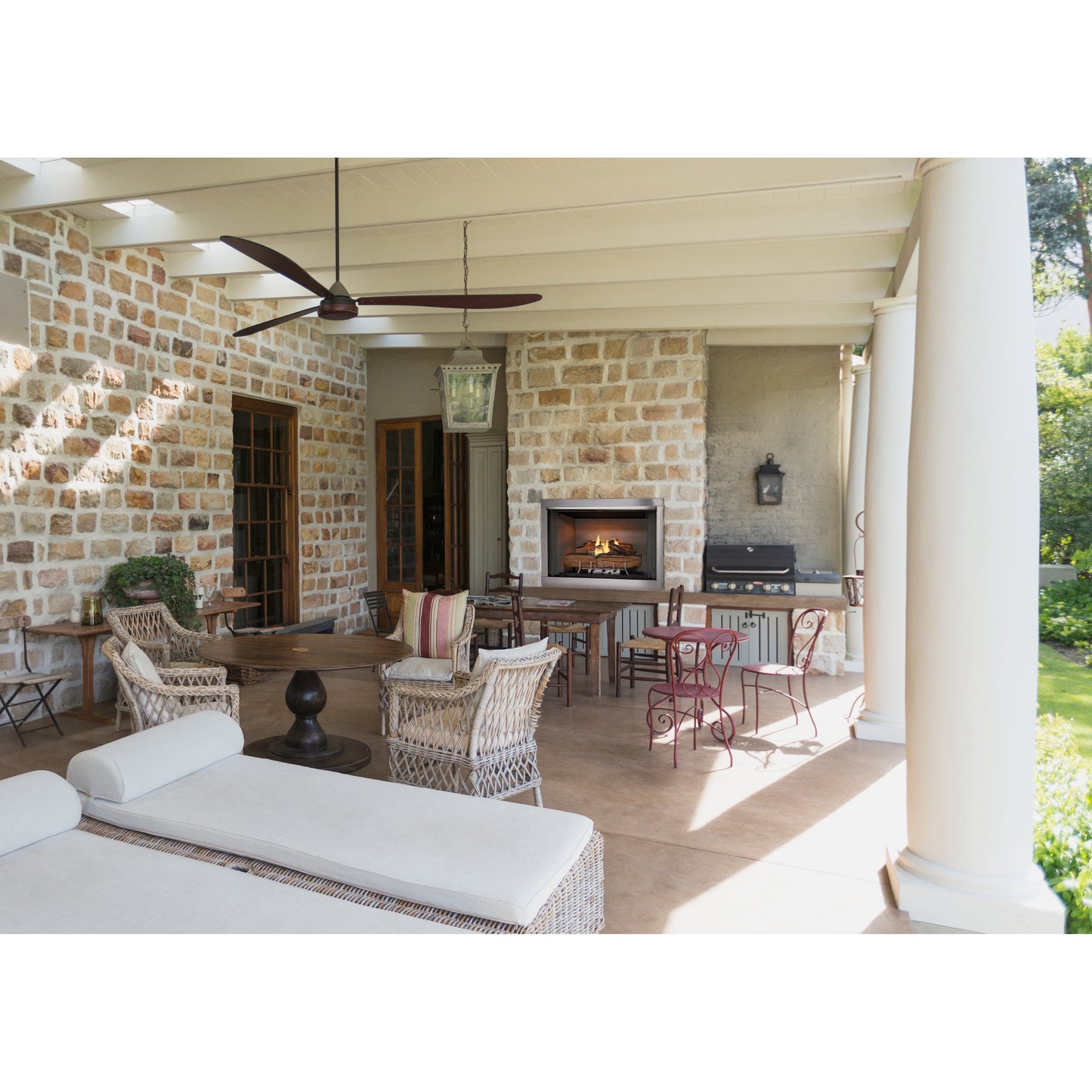 Majestic Vesper 42" Traditional Outdoor Vent-Free Gas Fireplace With Traditional Stacked Refractory