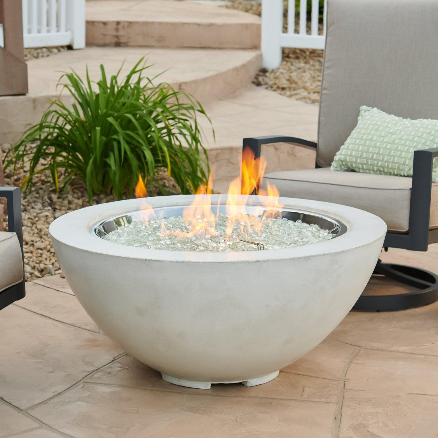 The Outdoor GreatRoom Company Cove 42" White Round Gas Fire Pit Bowl
