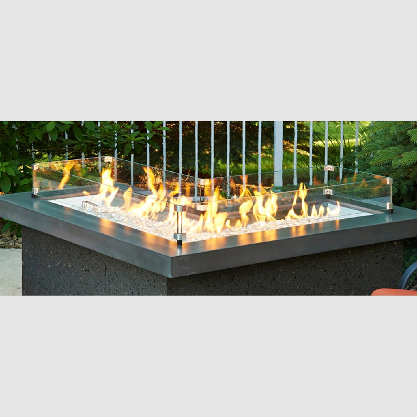 The Outdoor GreatRoom Company Linear L-Shaped Glass Wind Guard