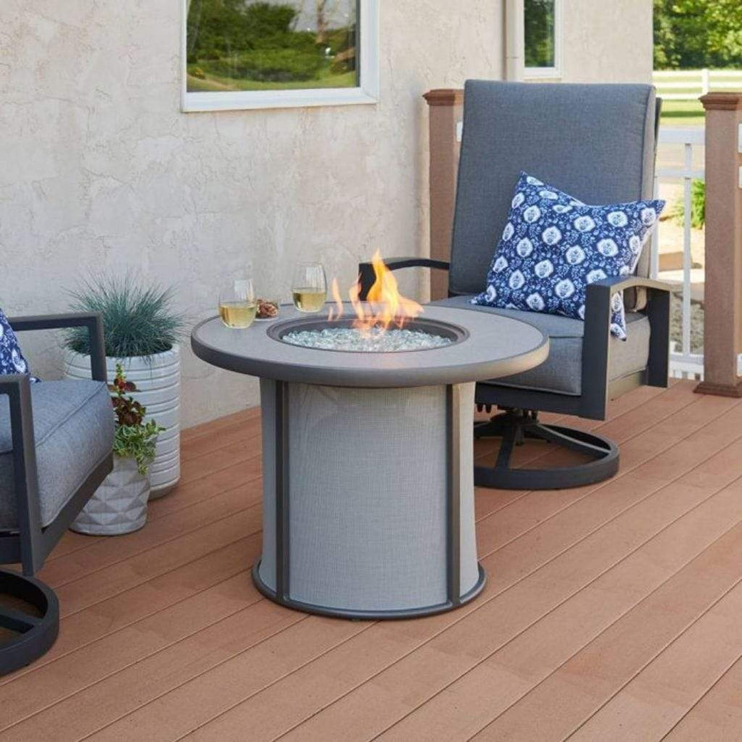 The Outdoor GreatRoom Company Stonefire 31" Brown Round Gas Fire Pit Table