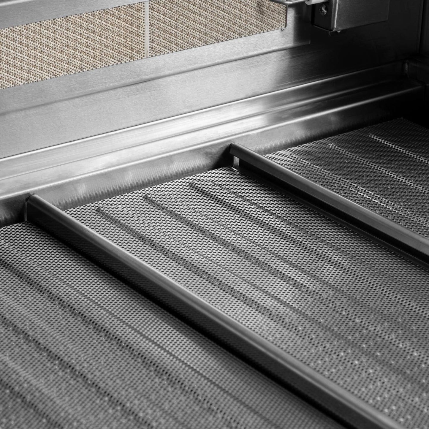 Blaze Marine Grade Perforated Flame Tamer Upgrade For Premium LTE, Prelude LBM, & Traditional Gas Grills (BLZ-SGFT-316)