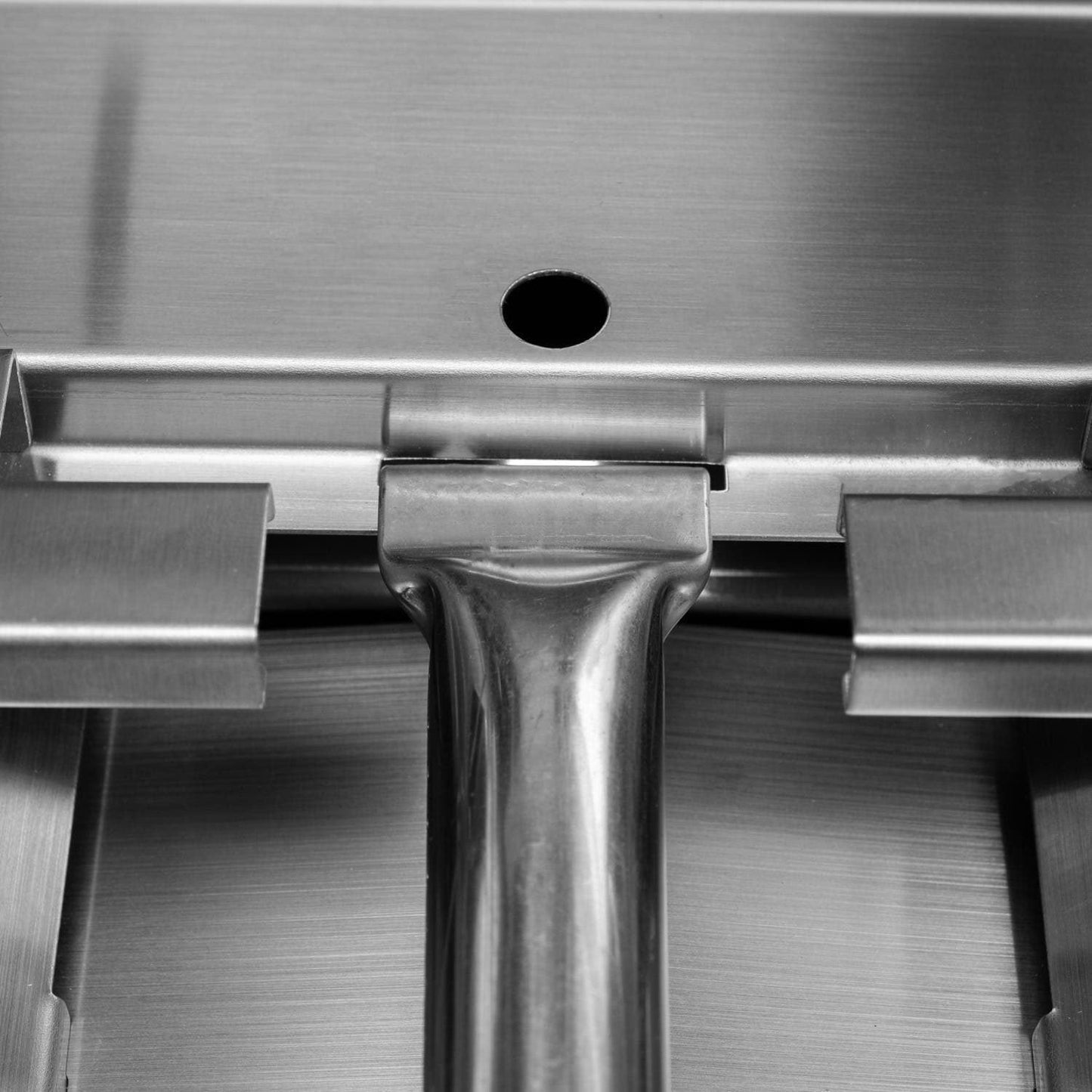 Blaze Prelude LBM 32" 4-Burner Built-In Natural Gas Grill (BLZ-4LBM-NG)