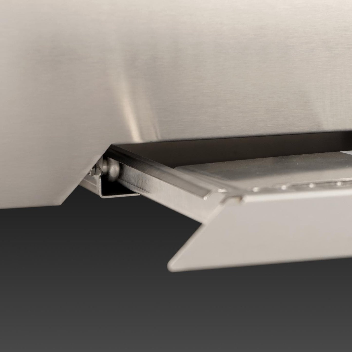 Fire Magic 48" Echelon Diamond Built-In Natural Gas Grill One Infrared Burner in Stainless Steel (E1060I-8L1N)