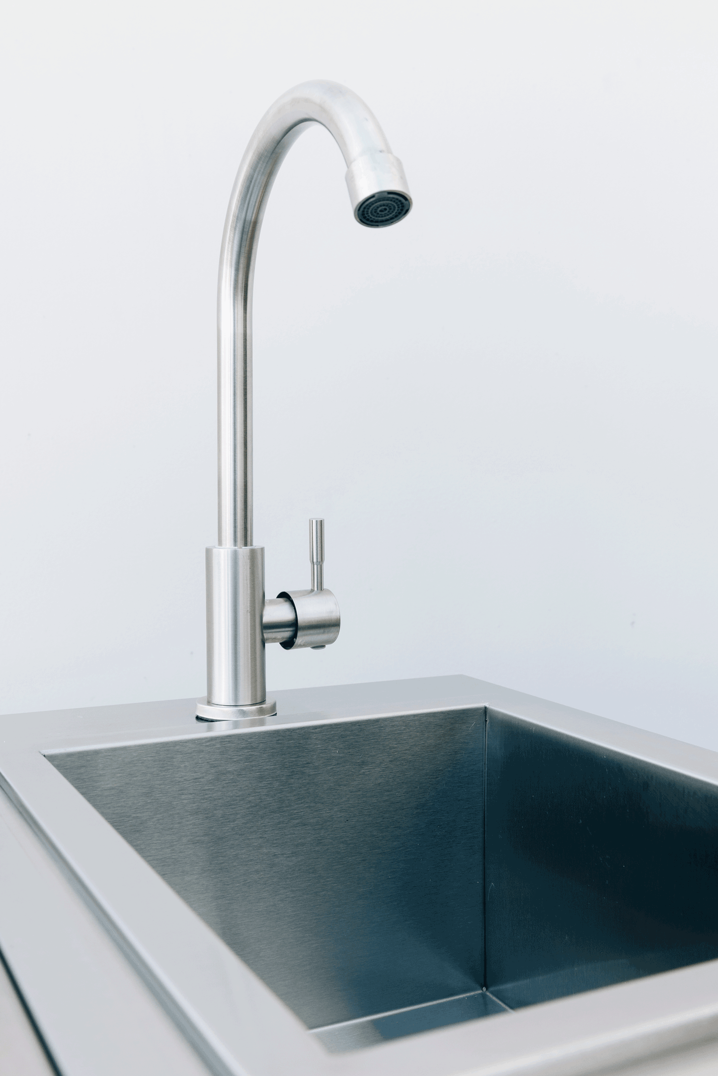 30" Lighted Beverage & Prep Station