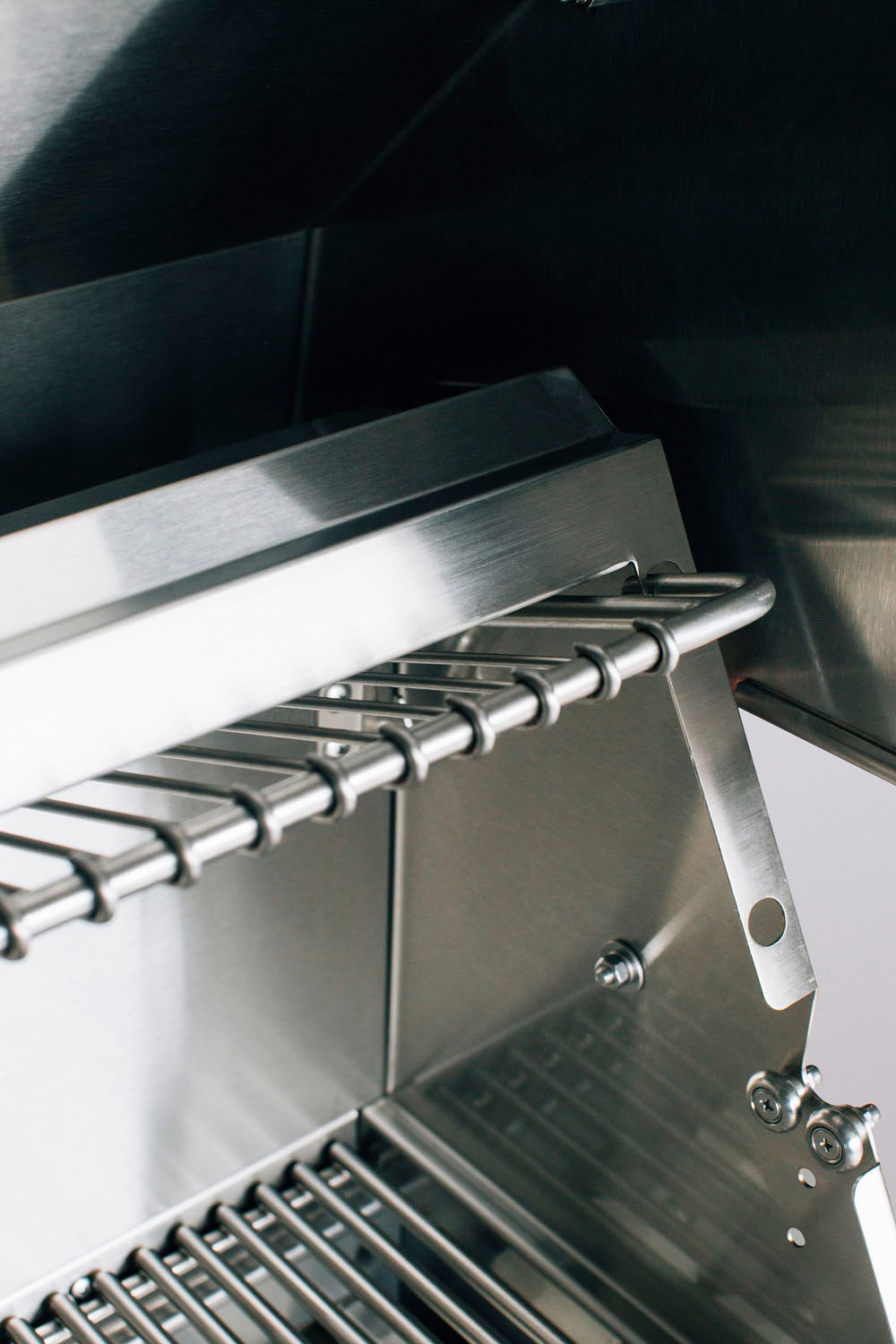 Alturi 42" Freestanding Grill