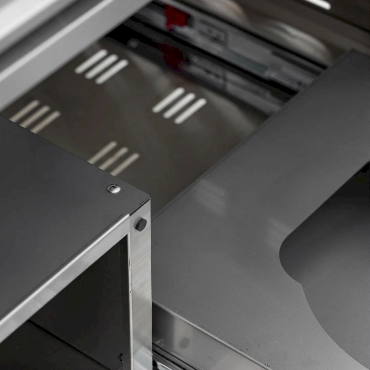 Blaze Grill Package - LTE Pro 40" Natural Gas Griddle with Digital Temperature Screen and Lift-Assist Lid, and Grill Cart in Stainless Steel (AP2-GRIDDLE40-NG)