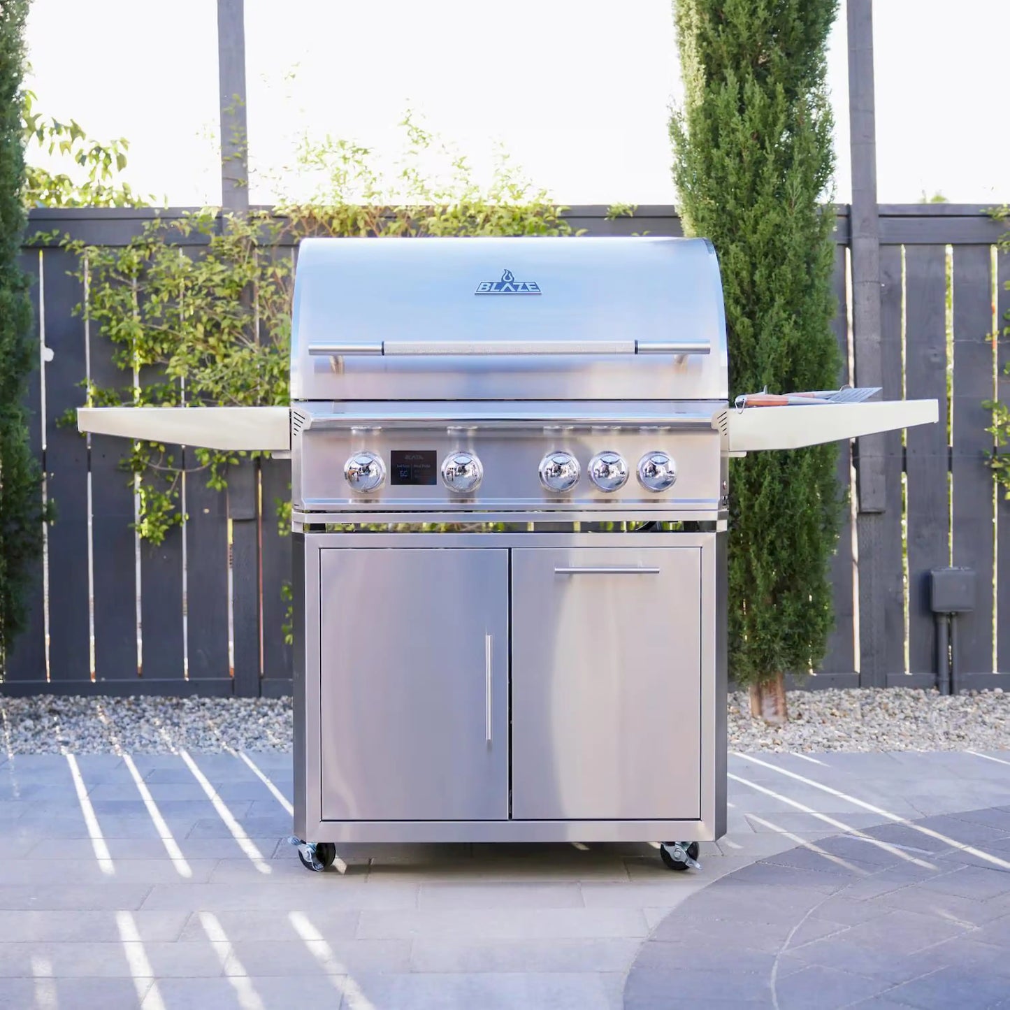 Blaze Grill Package - LTE PRO 32" 4-Burner Natural Gas Grill with Digital Temperature Screen and Rear Infrared Burner, and Grill Cart in Stainless Steel (AP2-4LTEPRO-NG)