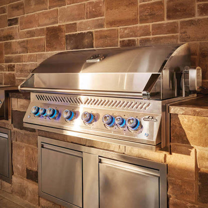 Napoleon Built-In 700 Series 44-inch Gas BBQ Grill with Rear Infrared Burner BIG44RB-1