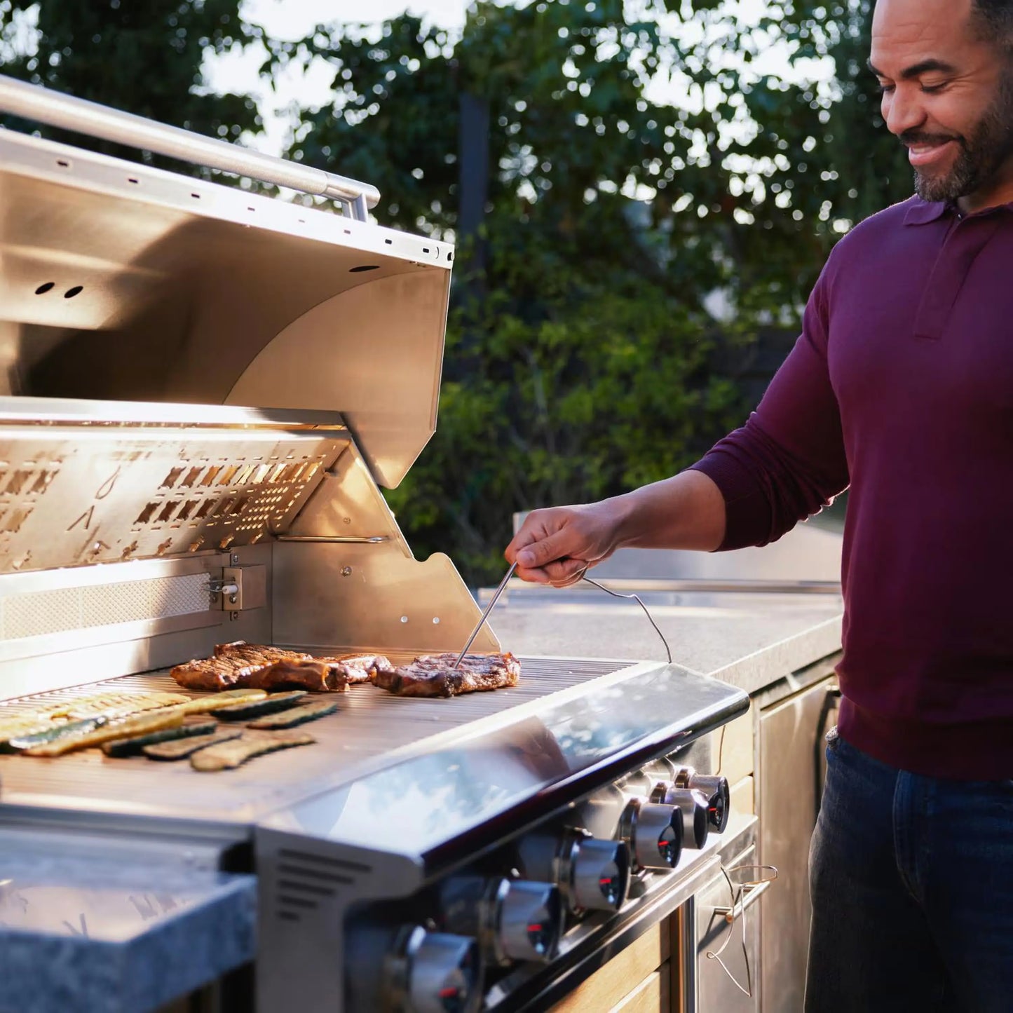 Blaze LTE PRO 32" 4 Burner Built-in Natural Gas Grill with Digital Temperature Screen & Rear Infrared Burner (BLZ-4LTEPRO-NG)