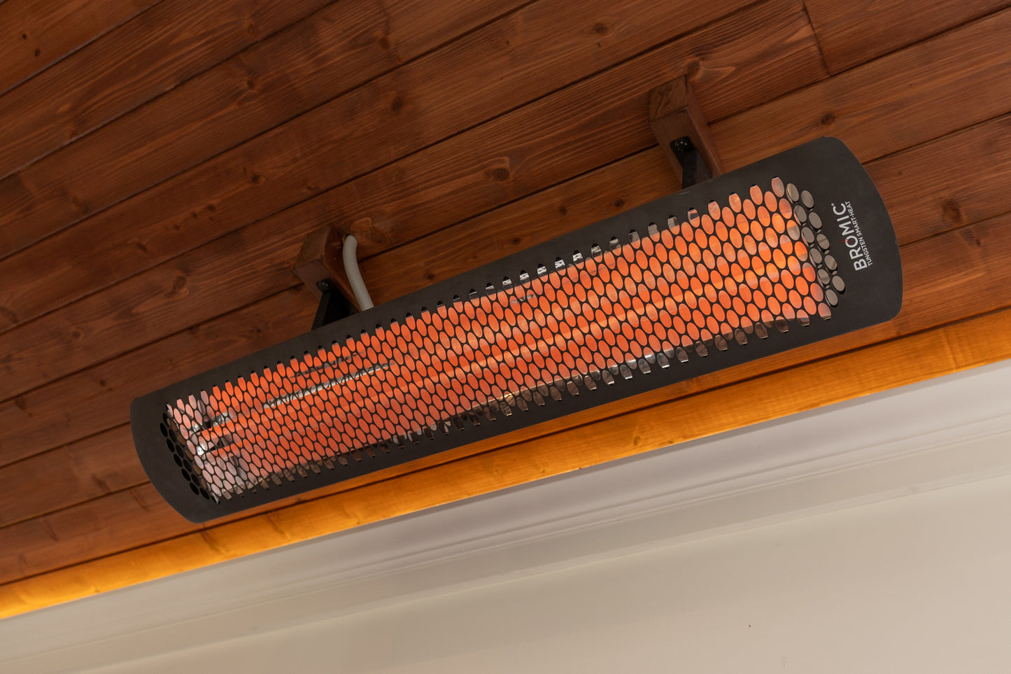 Bromic Heating Tungsten Smart-Heat 44" 4000 Watt 208V Black Electric Patio Heater