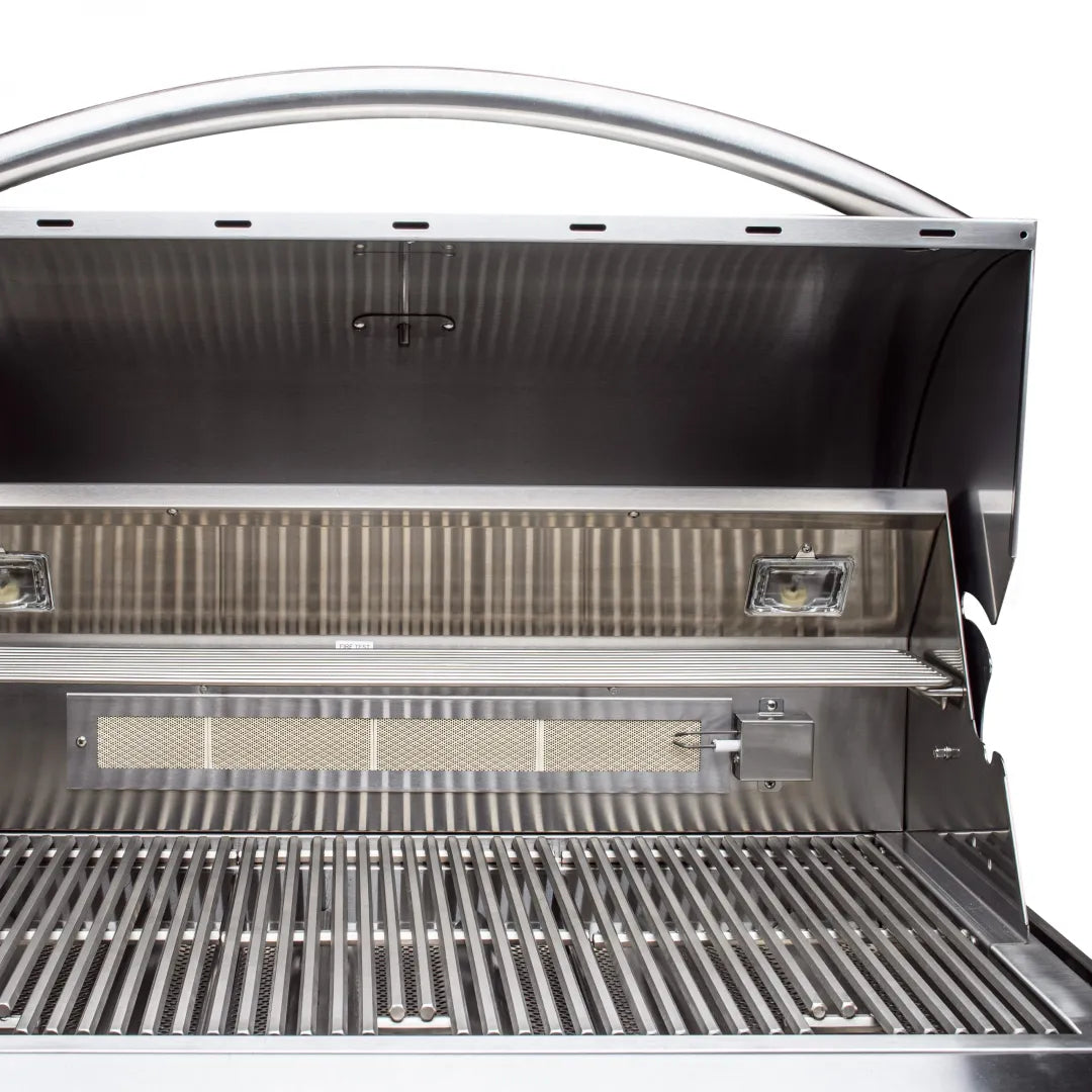 Blaze Professional LUX 34" 3-Burner Built-In Natural Gas Grill With Rear Infrared Burner (BLZ-3PRO-NG)