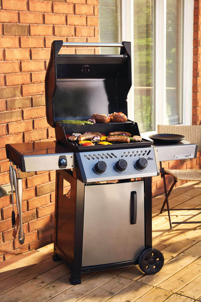 Napoleon Freestyle 365 Gas Grill
