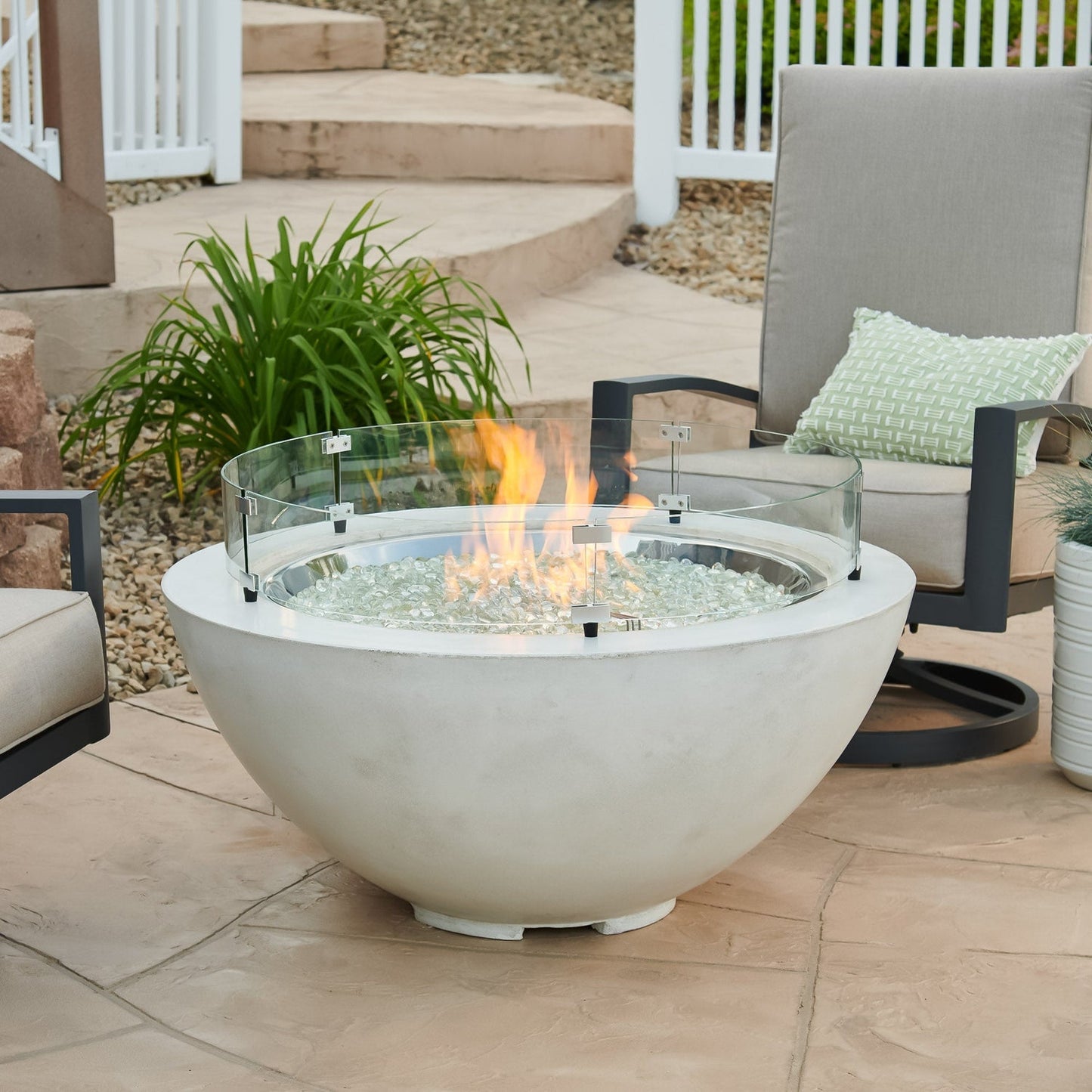The Outdoor GreatRoom Company Cove 42" White Round Gas Fire Pit Bowl