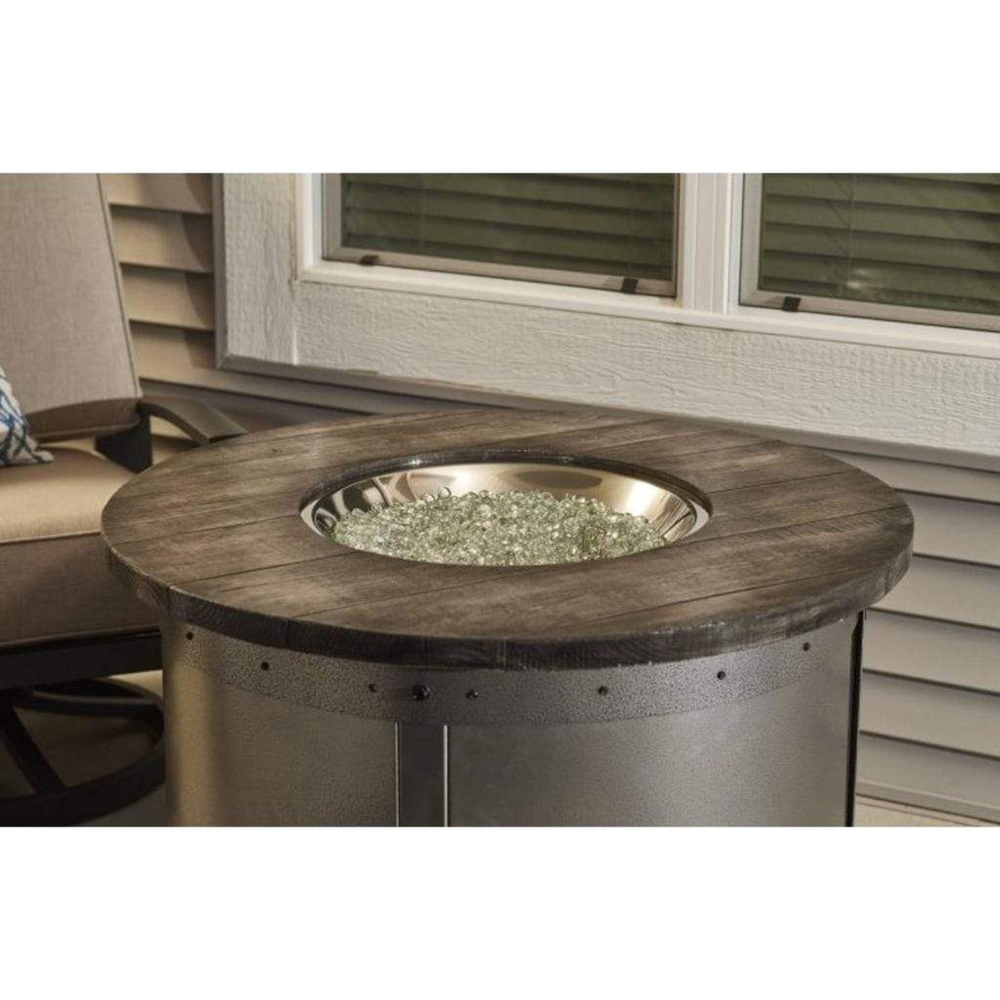 The Outdoor GreatRoom Company Edison 39" Round Gas Fire Pit Table