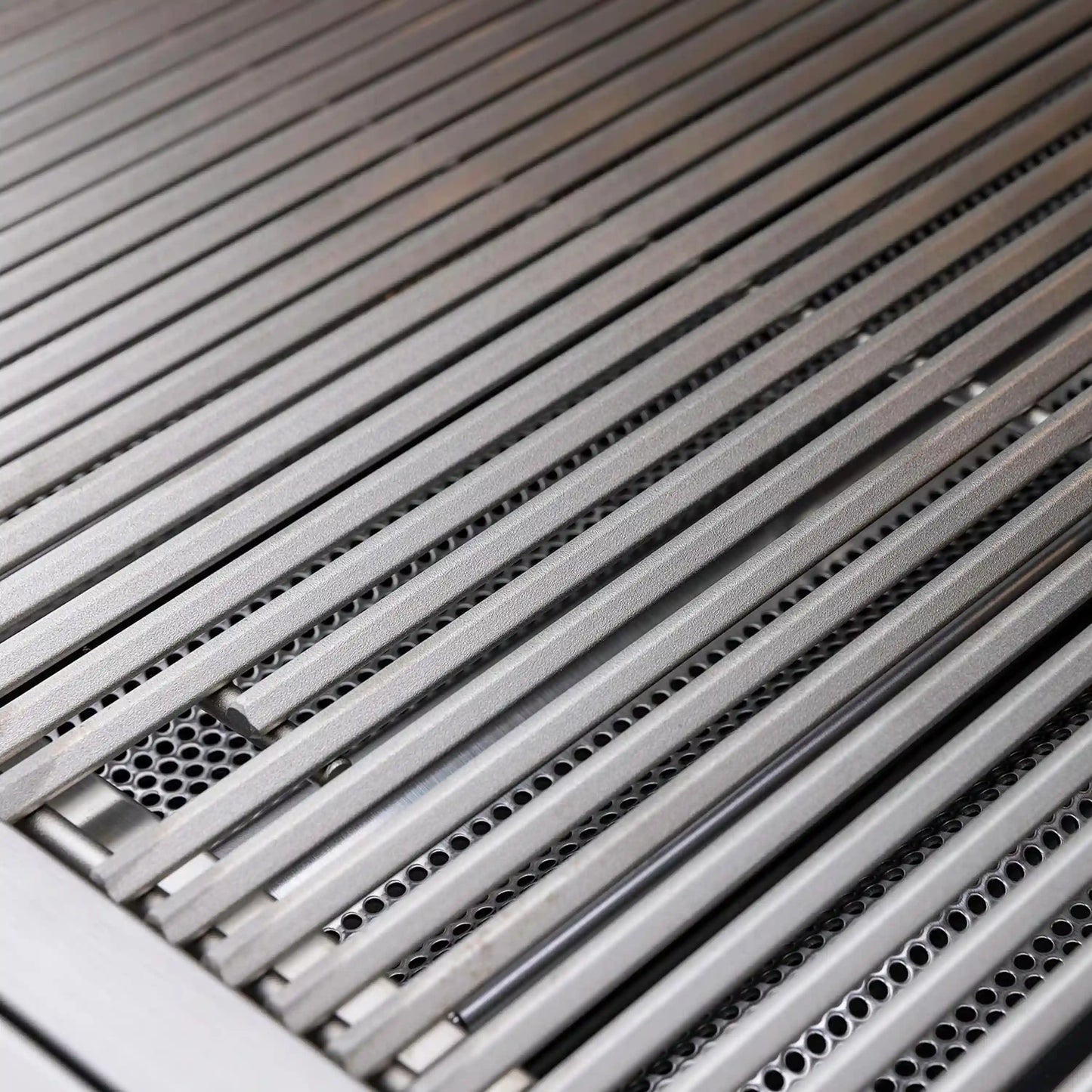 Blaze Premium LTE+ 40" 5-Burner Built-In Natural Gas Grill W/ Rear Infrared Burner and Lift-Assist Hood (BLZ-5LTE3-NG)