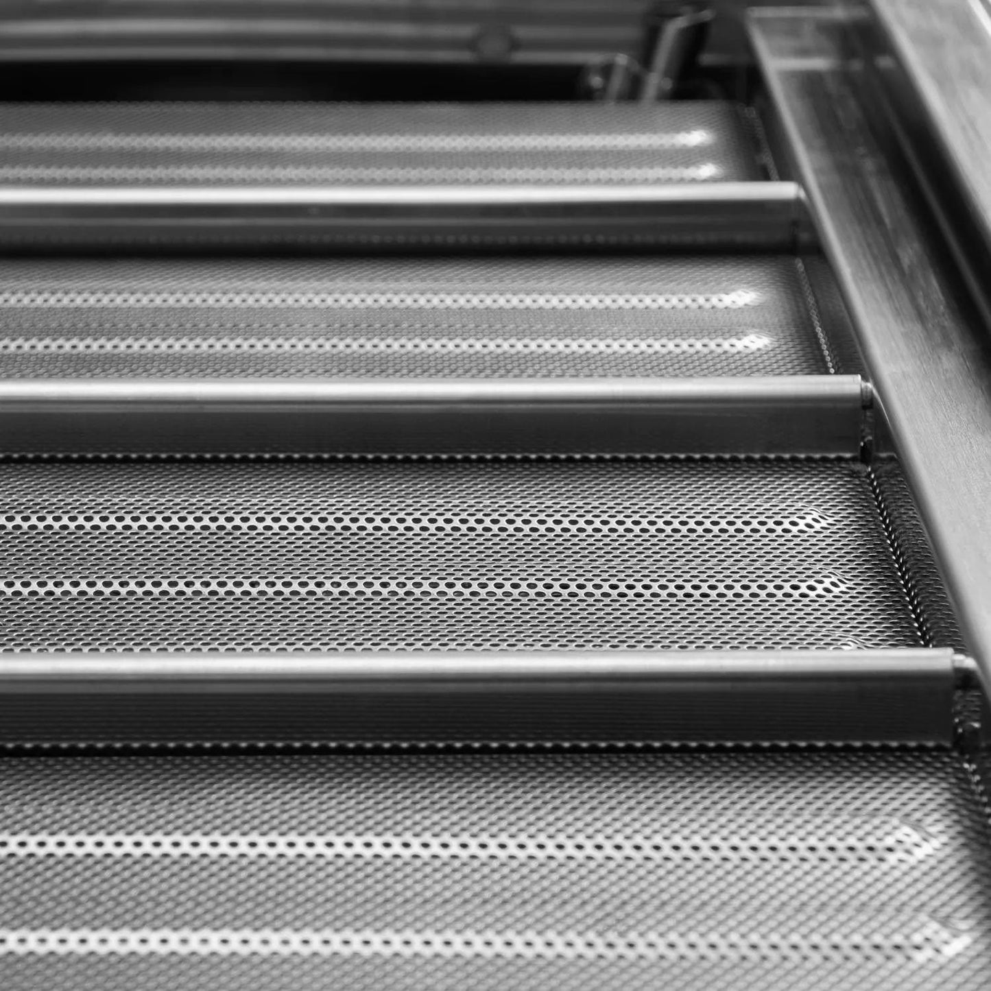 Blaze Marine Grade Perforated Flame Tamer Upgrade For Premium LTE, Prelude LBM, & Traditional Gas Grills (BLZ-SGFT-316)
