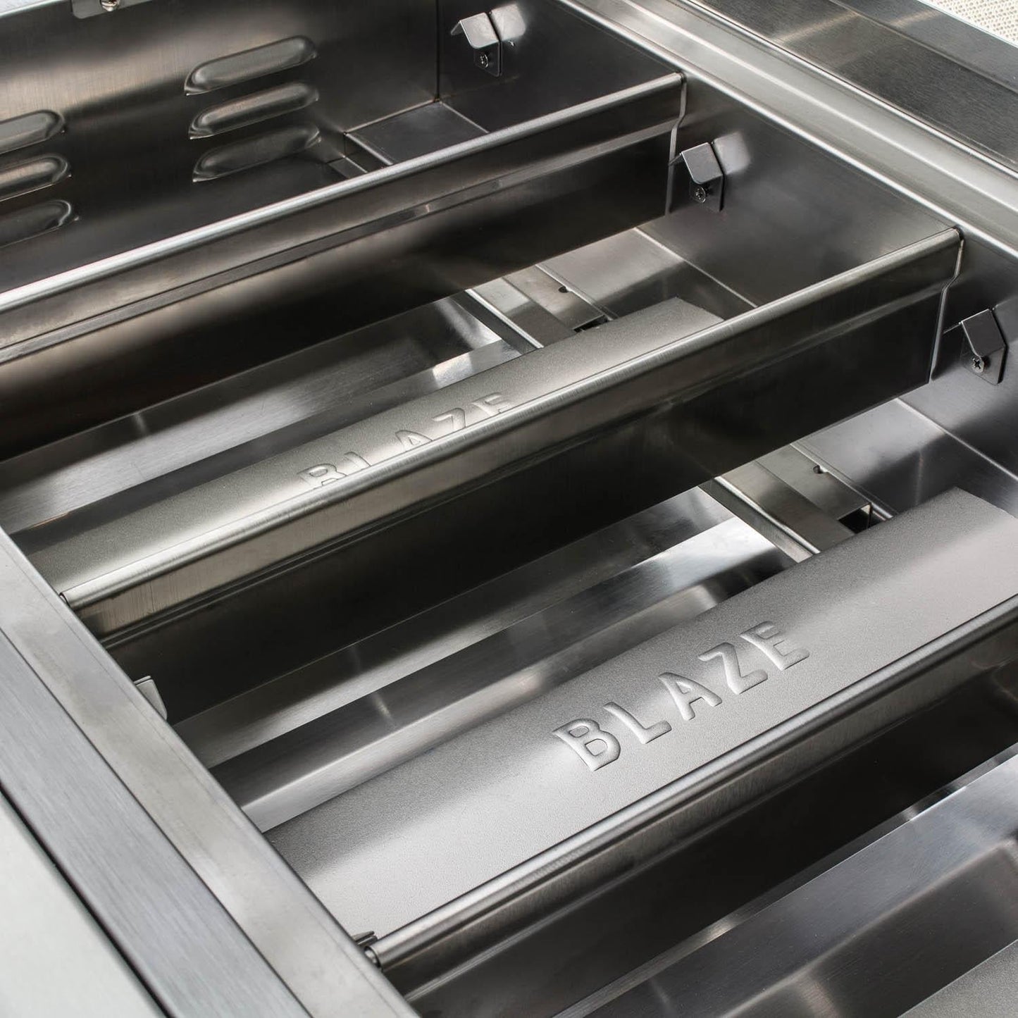 Blaze Grill Package - Premium LTE 32" 4-Burner Built-In Liquid Propane Grill, Double Side Burner and Beverage Center