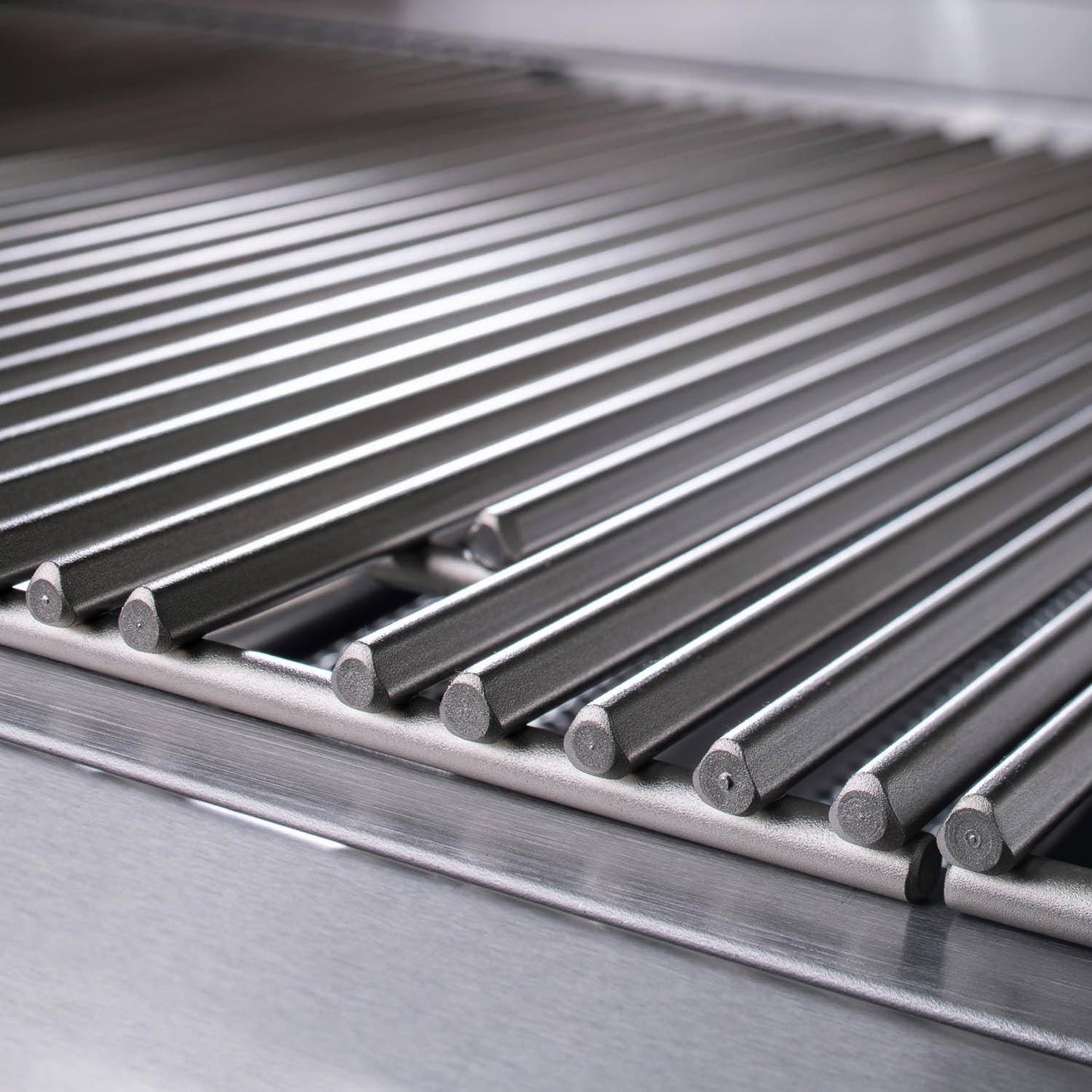 Blaze Premium LTE 32" 4-Burner Freestanding Liquid Propane Gas Grill With Rear Infrared Burner & Grill Lights