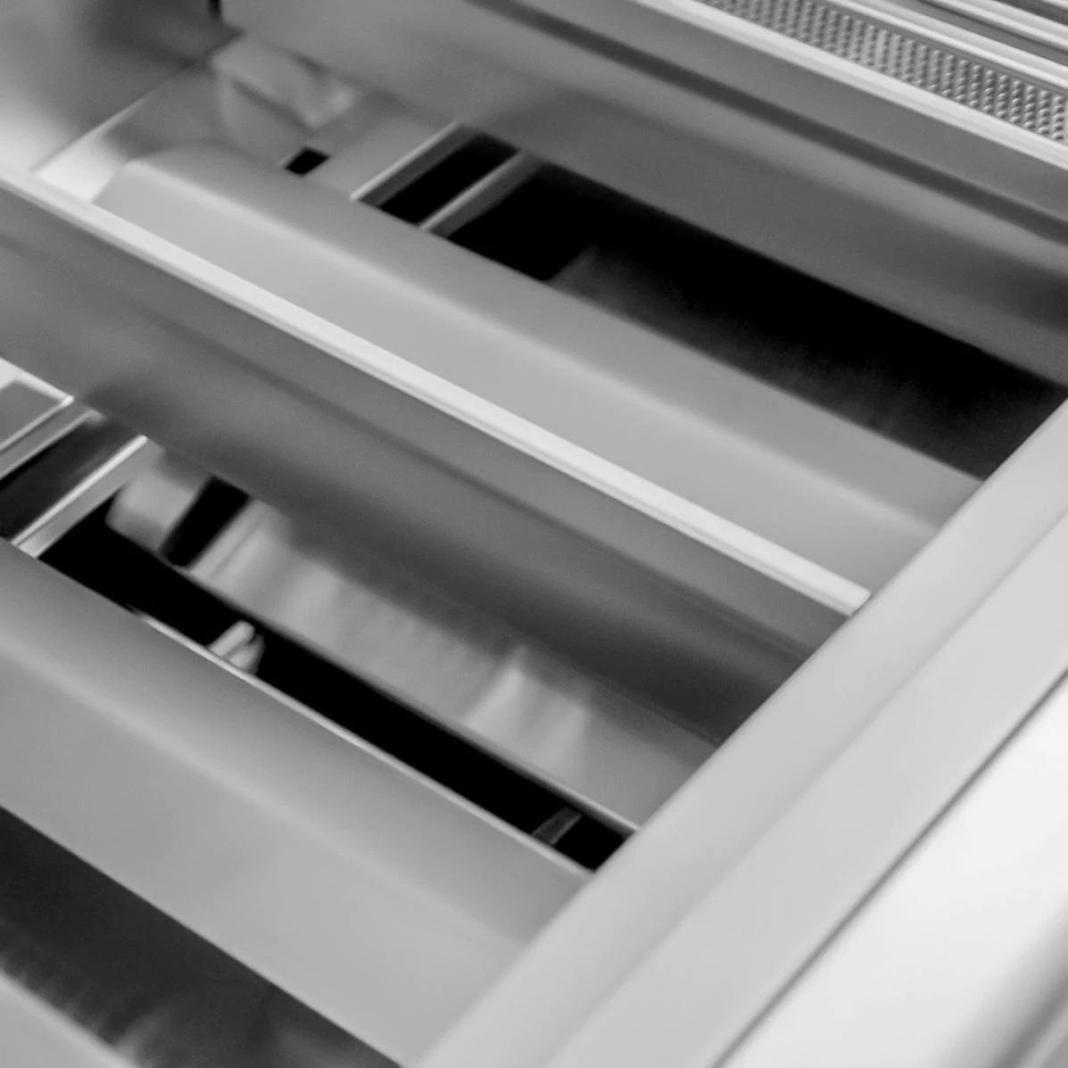 Blaze Grill Package - Premium LTE 40" 5-Burner Built-In Natural Gas Grill and Side Burner in Stainless Steel