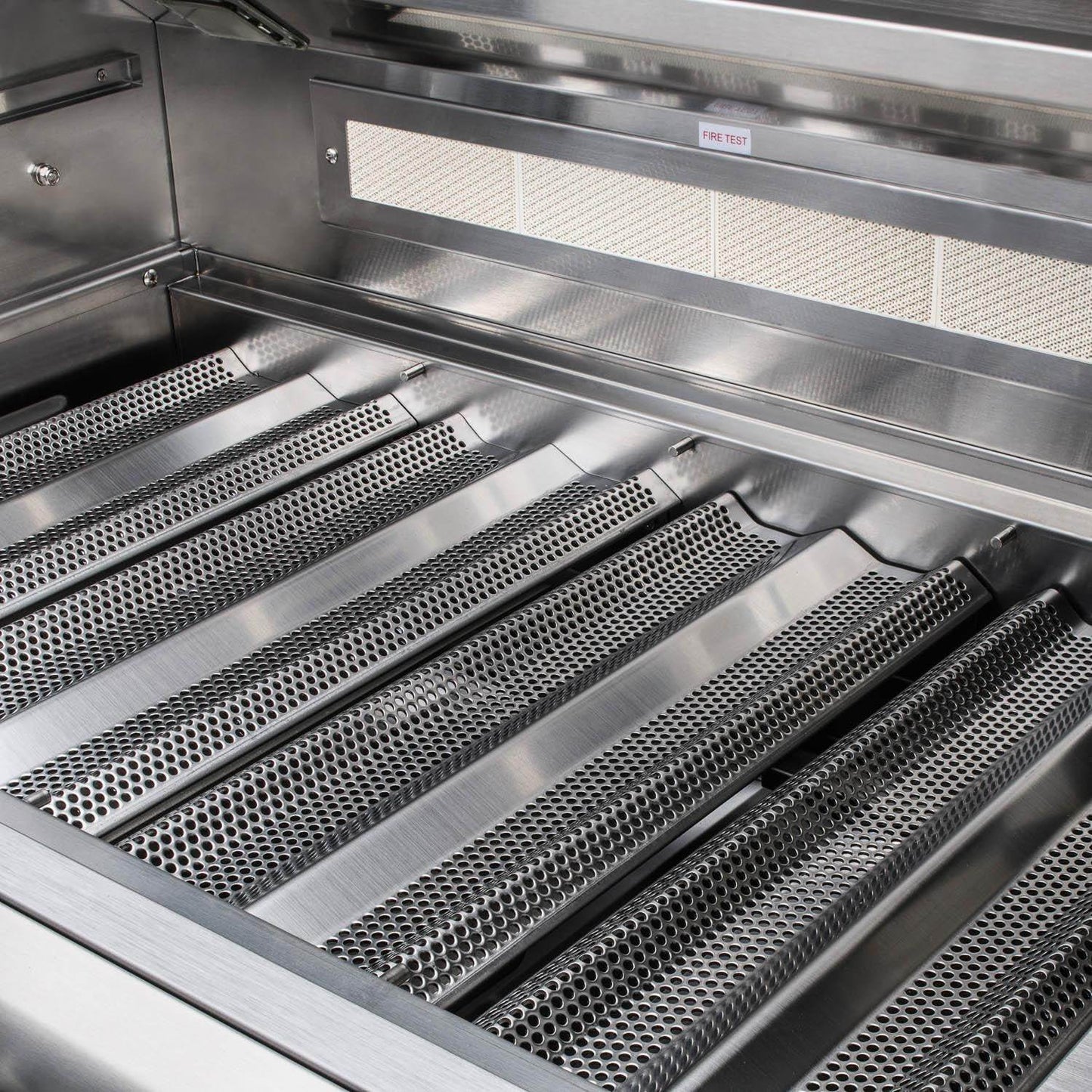 Blaze Grill Package - Premium LTE Marine Grade 32" 4-Burner Built-In Liquid Propane Grill, Side Burner and Beverage Center