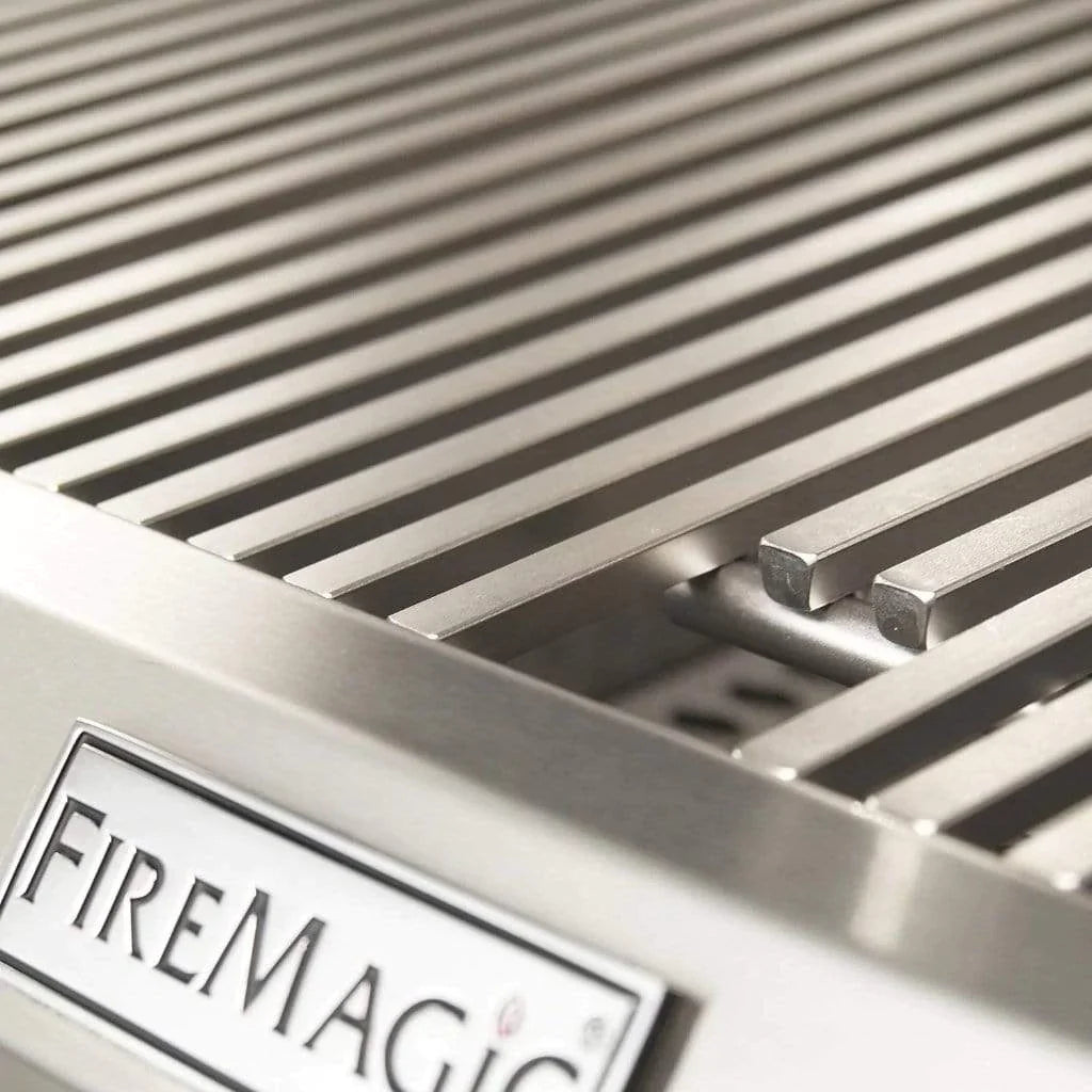 FireMagic A430s In-Ground Post Mount Grill with Analog Thermometer - Natural Gas(A430S-8LAN-G6)
