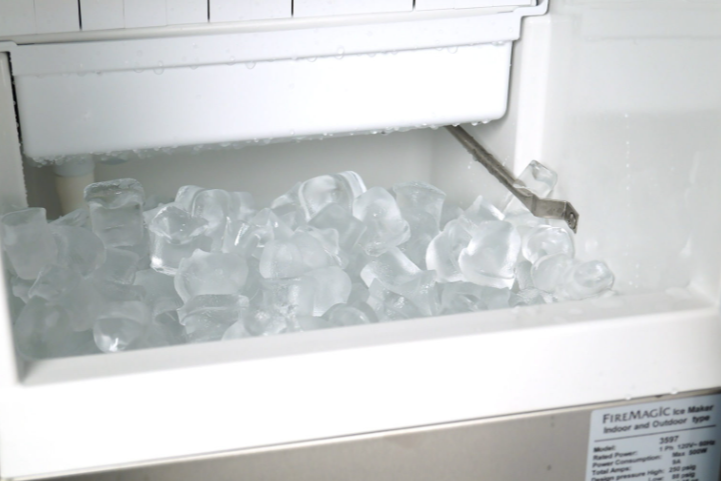 Fire Magic Automatic Outdoor Ice Maker